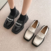 方頭小皮鞋女2023年春季新款潮流時尚復古日系鏈條粗跟修面皮樂福