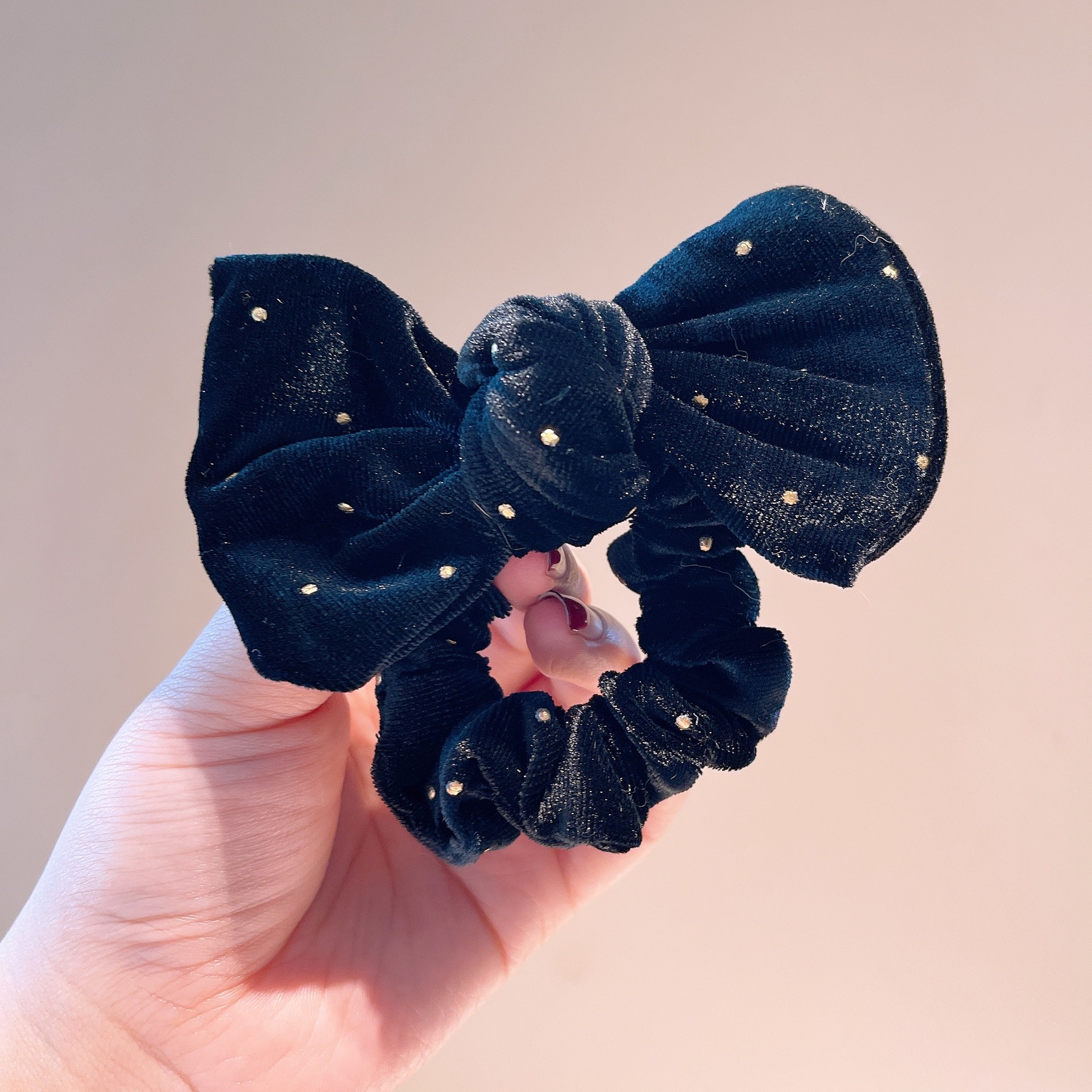 It's A Bow ~ Awesome Velvet Fabric Hair Band Korean Leather Band Women's Hair Rope Exquisite Japanese Style Hair Tie Headdress Flower display picture 1