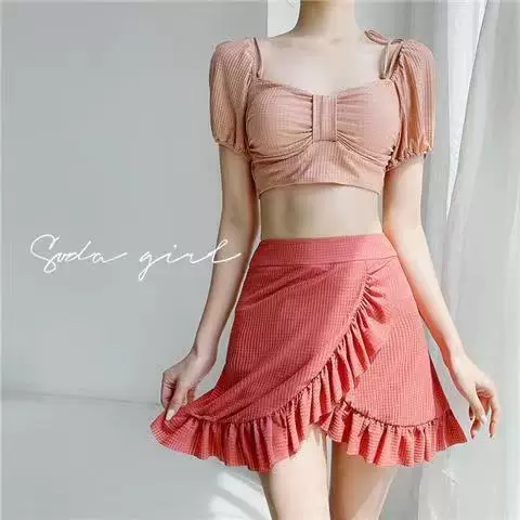 Пляжное купальник из ткани, 2023 коллекция, с коротким рукавом