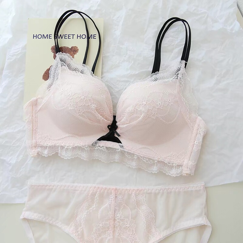 Peach Milk Nourishment~Romantic and Sweet Lace Girl's Lingerie Small Breast Gathering and Lifting Wireless Bra Set Sexy Peach Milk Nourishment~Romantic and Sweet Lace Girl's Lingerie Small Breast Gathering and Lifting Wireless Bra Set Sexy