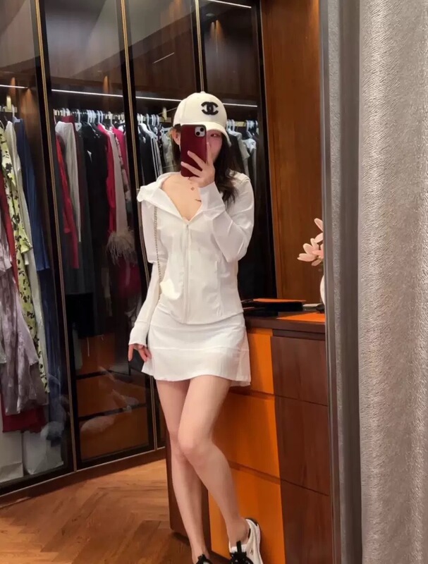 スポットオリジナル alo 日焼け防止服レディースコートフード付きトップスリム夏アイスシルククールアウトドアスリムソリッドカラー|undefined