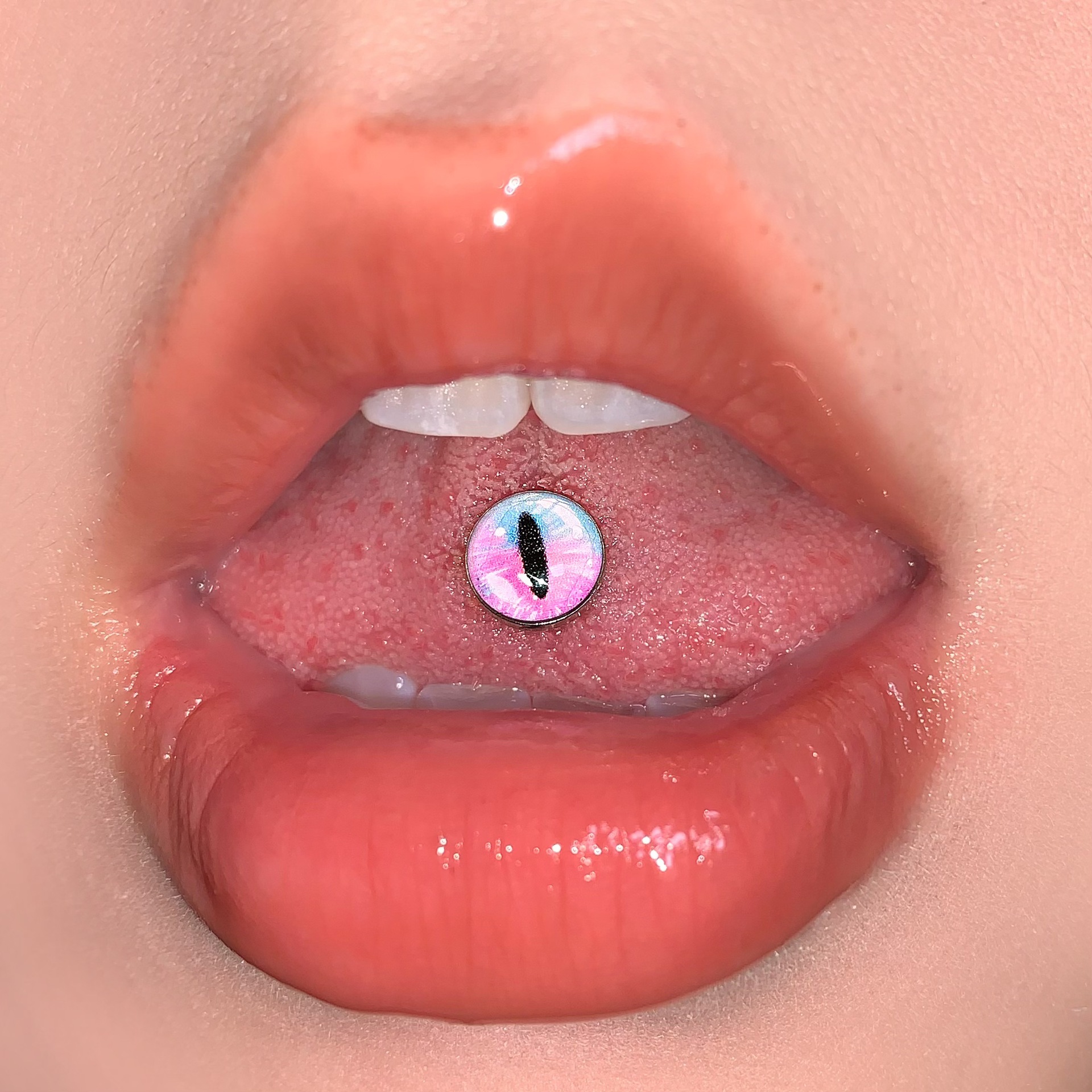 Pointed labret stud close-up product detail