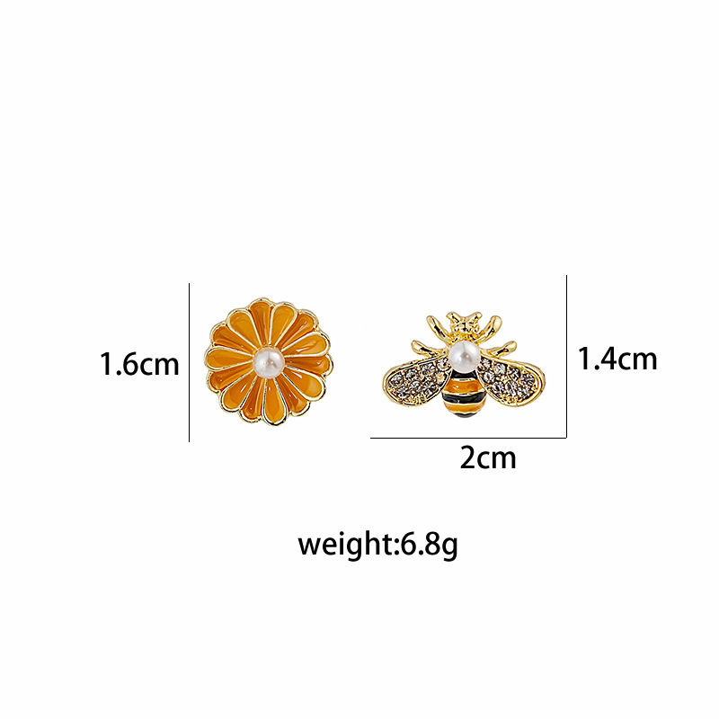 9g Weight Artificial Pearls, Rhinestones Inlay Material Cute Flower Bee Alloy Inlay Artificial Pearls Rhinestone Ear Studs