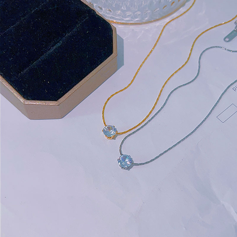 Sweet Round Titanium Steel Inlay Zircon Pendant Necklace display picture 4