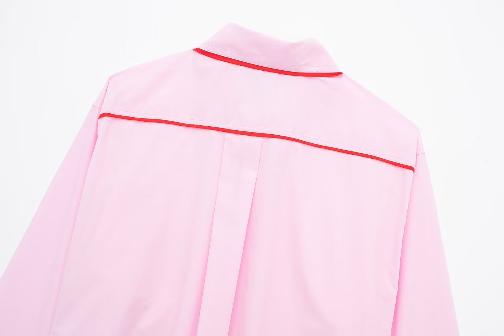 Maßgeschneidertes Popeline-Hemd für Damen im Sommer 2024 mit dekorativem Nachtwäsche-Set_voghion.com