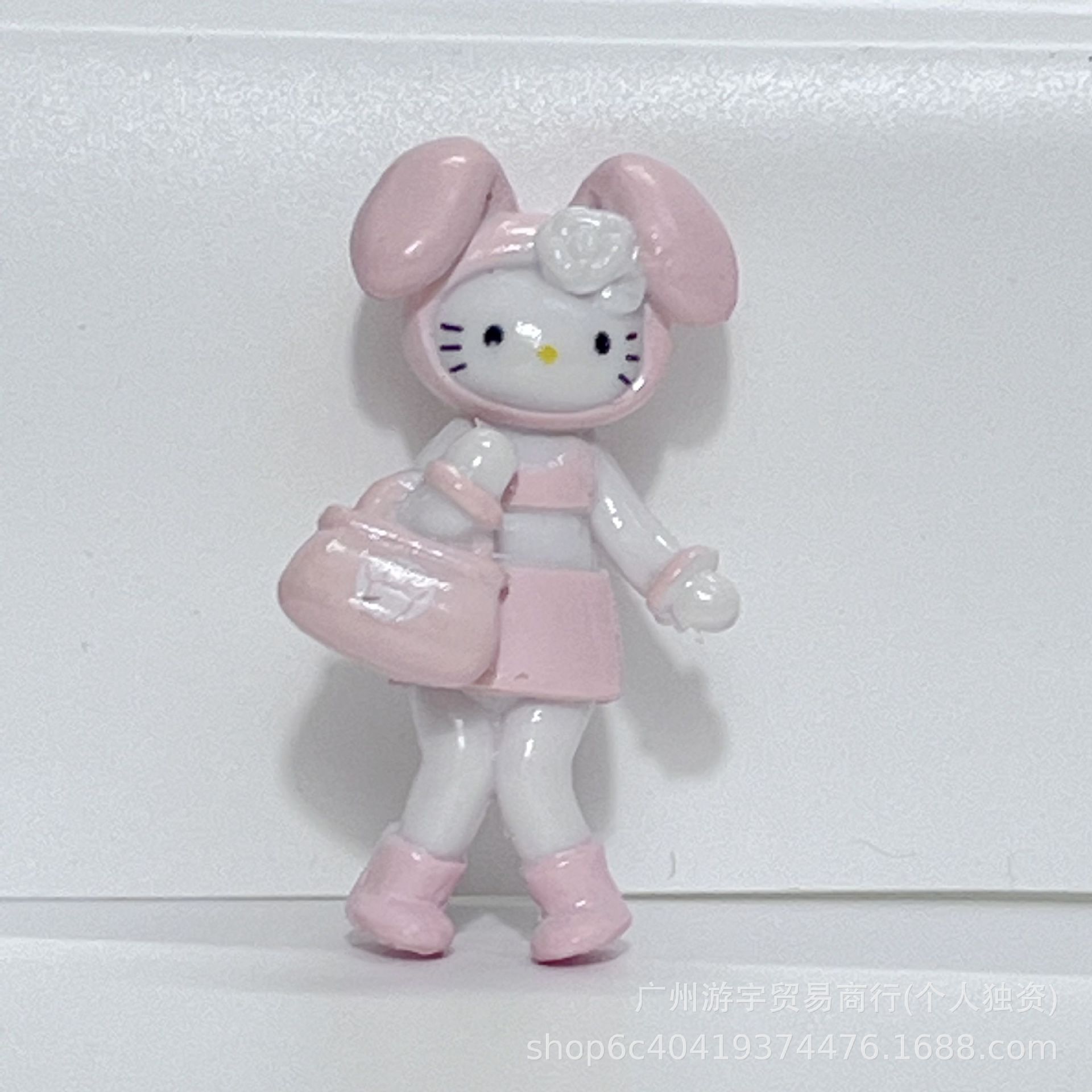 2. 긴귀 작업복 긴다리 고양이