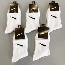 秋冬新款韩系男女中筒平面白色对勾双杠纯色学生学院运动棉袜现货