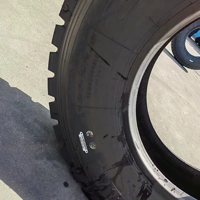 Yinbao Dump Truck Yük maşını şinləri