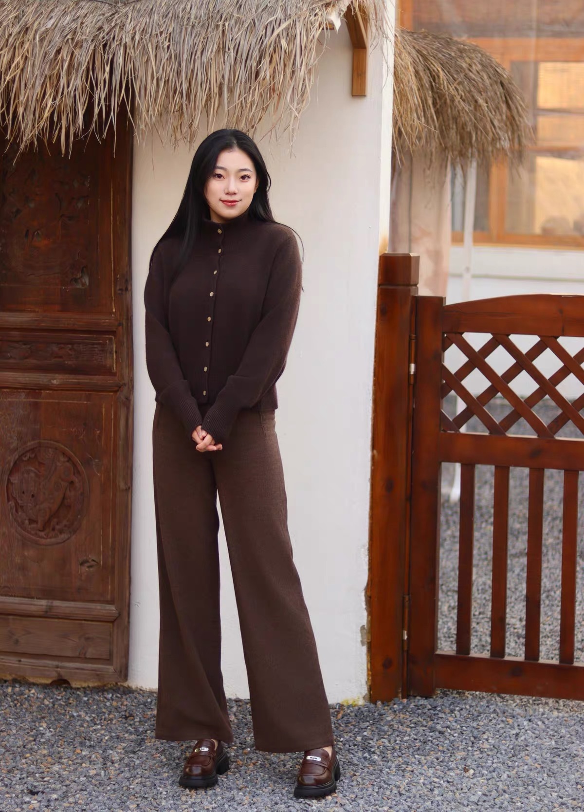 Giày lười nữ da đế dày phong cách mới mùa thu — Màu đen chi tiết 2
