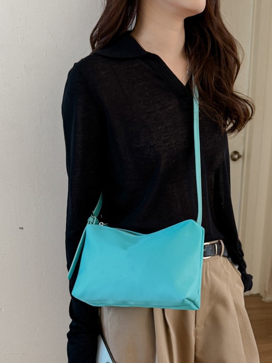 Bolso de mujer verano venta caliente nicho coreano bolso de almohada mujer tela de nylon ligera casual versátil mochila de hombro