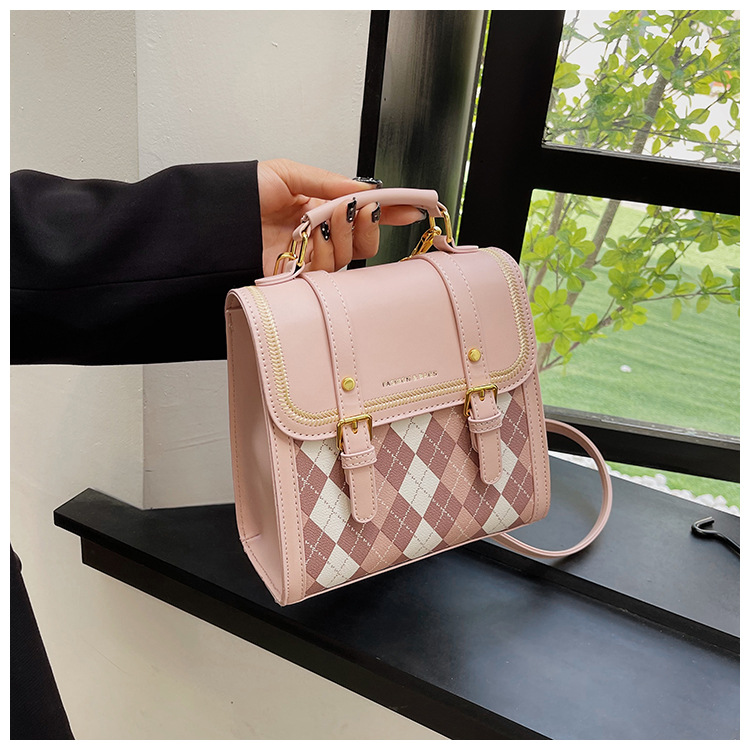 Versatile Women's Shoulder Crossbody Backpack For Winter Fashion_voghion.com