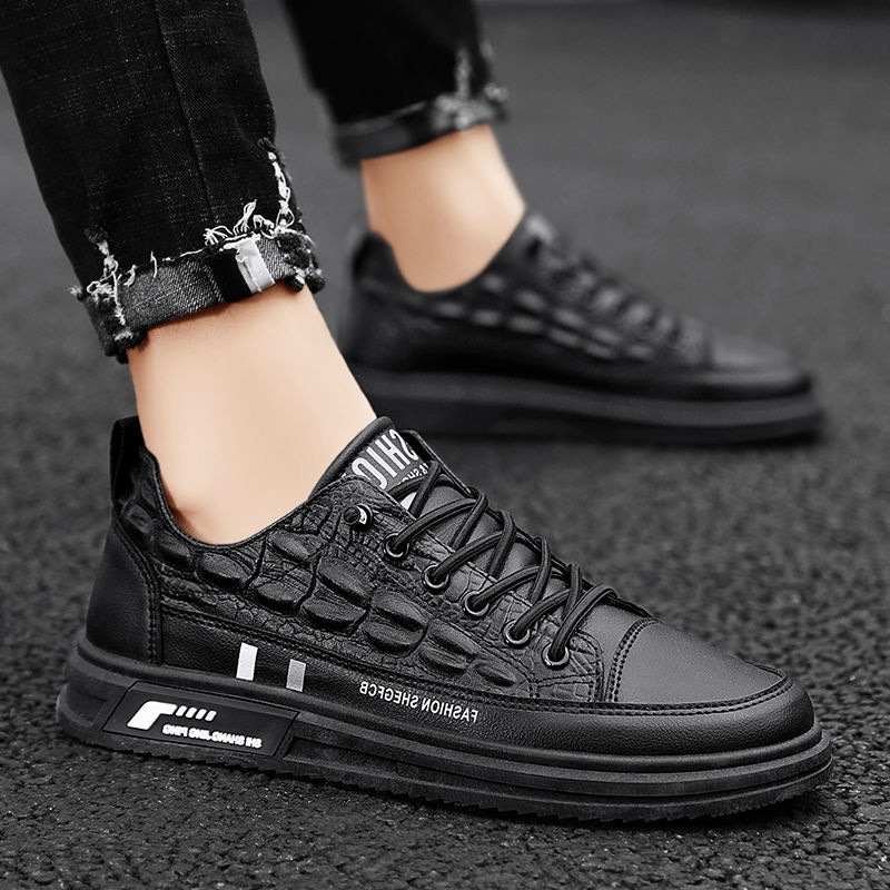 Zapatos de hombre primavera 2024 nuevos zapatos de skate hombre zapatos de cuero casuales tendencia versátil zapatos de cocinero zapatos antideslizantes y resistentes al desgaste para hombre