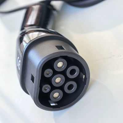 Schuko Socket European Standard V2L: Elektrikli avtomobil şarj stansiyaları
