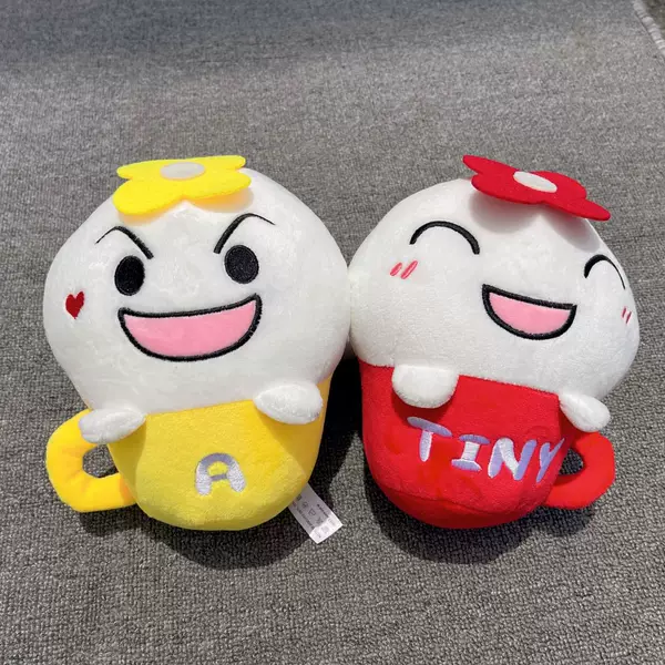 Zheng Yourong's red and yellow baby
