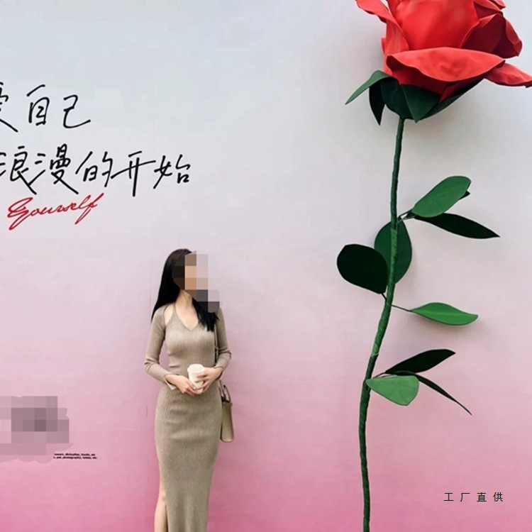 婚庆纸花大红色节日橱窗美陈布置网红打卡户外巨型玫瑰泡沫纸艺花