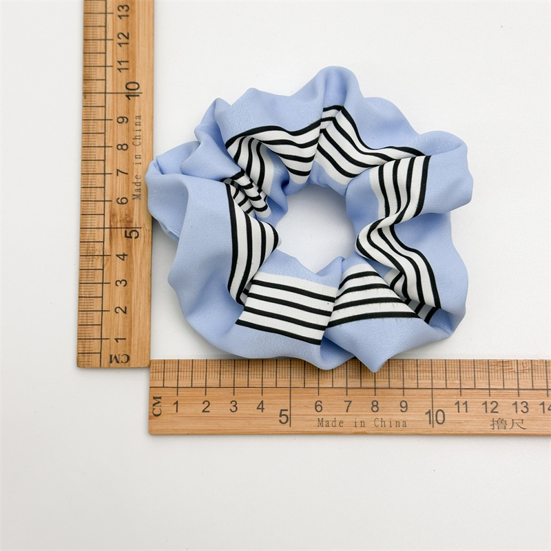 20g Weight Hair Tie Hair Accessories Type 1 Piece Quantity Casual, Holiday, Daily Occasion Cloth Material Stripe Pattern All Seasons Season Women's Gender Elegant, Sweet Style Elegant Sweet Women's Stripe Cloth Hair Tie 4