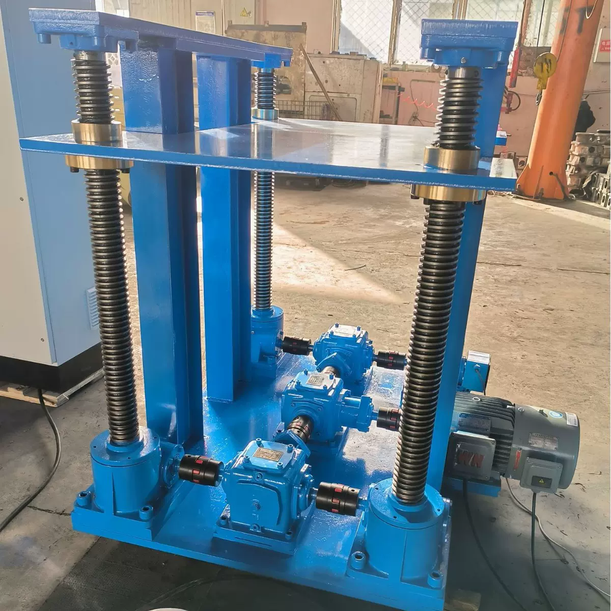 多台联动丝杆升降平台2/4组合 H型/U型布局 重载稳定舞台光伏设备