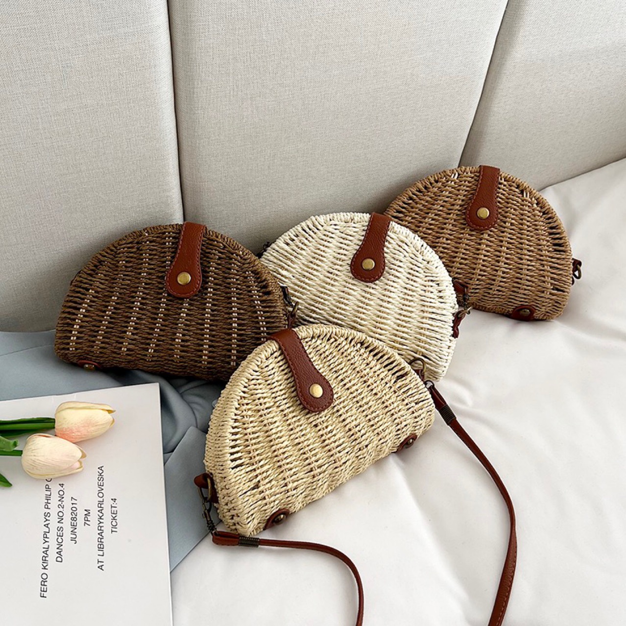 234g Weight Weave Fashion Element Magnetic Buckle Closure Type Women's Paper String Solid Color Vacation Streetwear Weave Semicircle Magnetic Buckle Straw Bag
