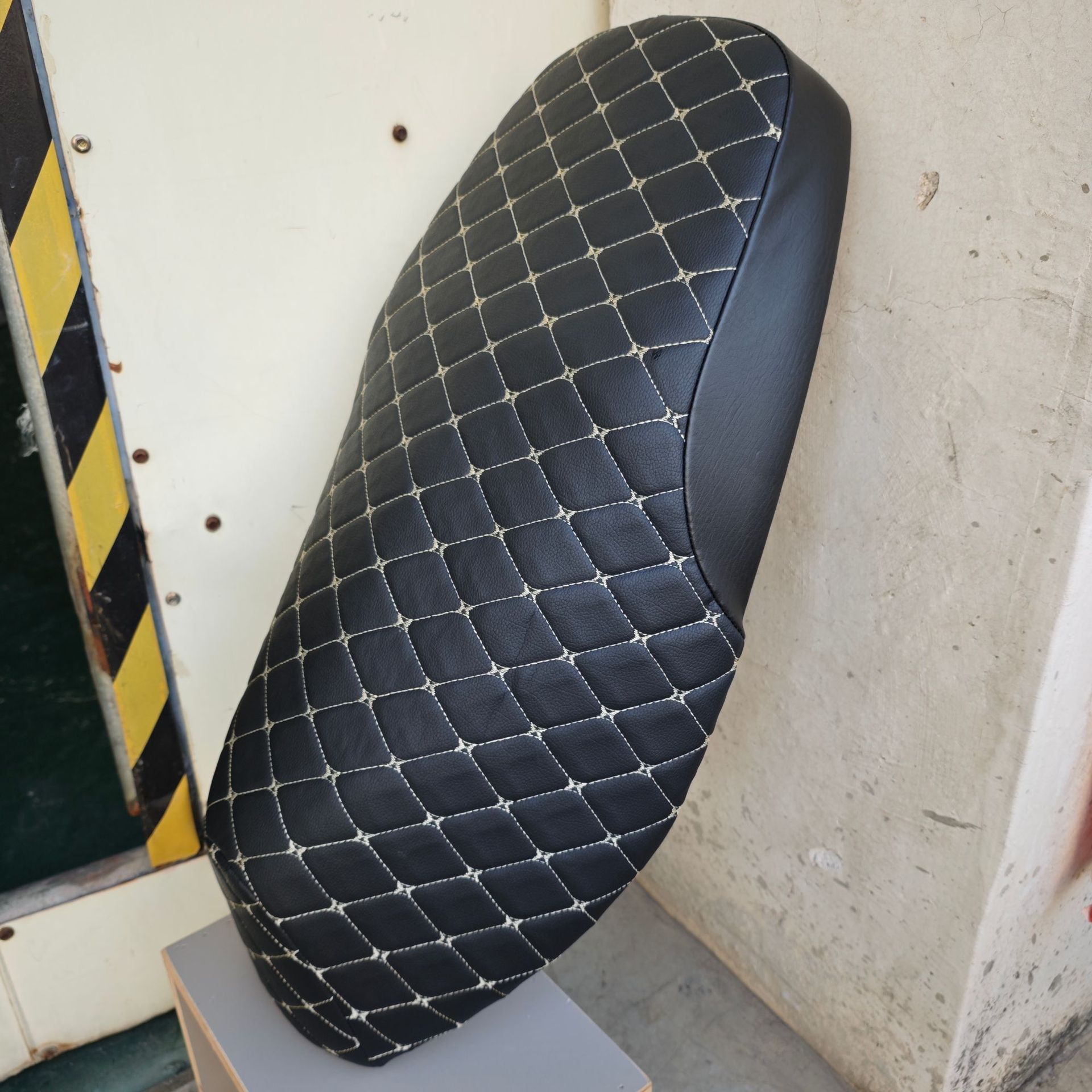 Suitable for Haojue Motorcycle Yudrill 125T Cushion Cover Sunscreen Waterproof Cooling Thickened Leather Rainproof Hot Seat Cover
