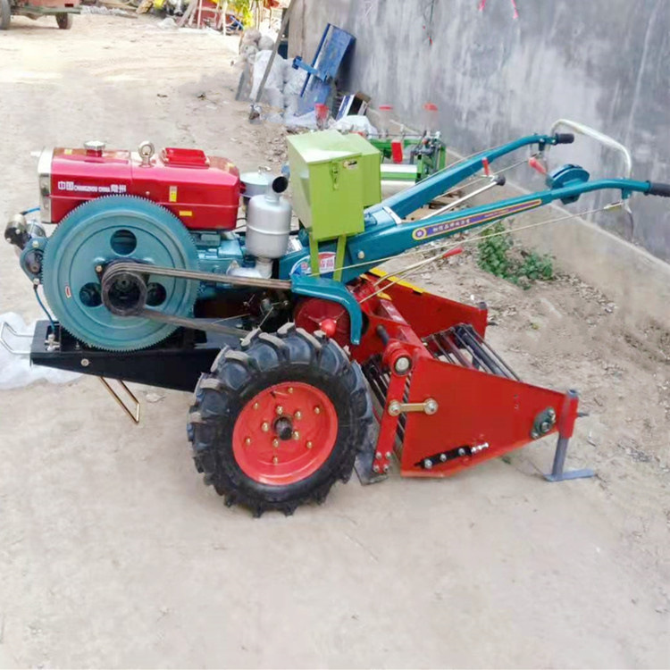 18马力电启动手扶车带土豆收获机 小型挖红薯 豆收获机价格