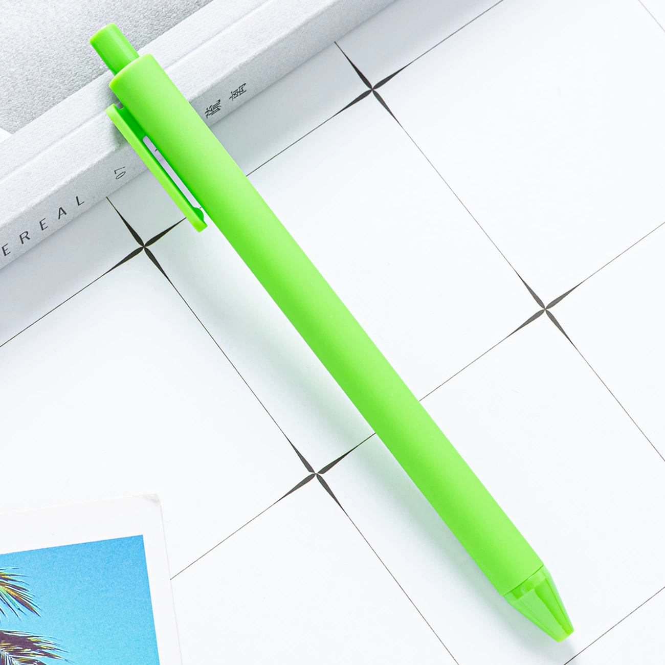 Пишущая ручка, креативный яркий пластик, наконечник 1.0 мм, ассортимент ярких и пастельных цветов