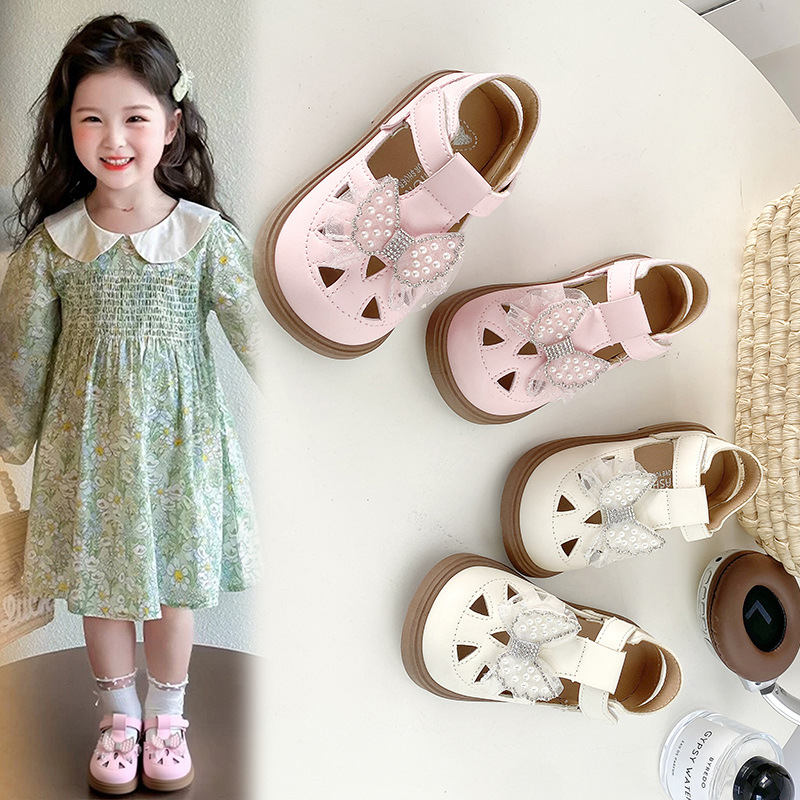 Children's fashionable sandals with bow