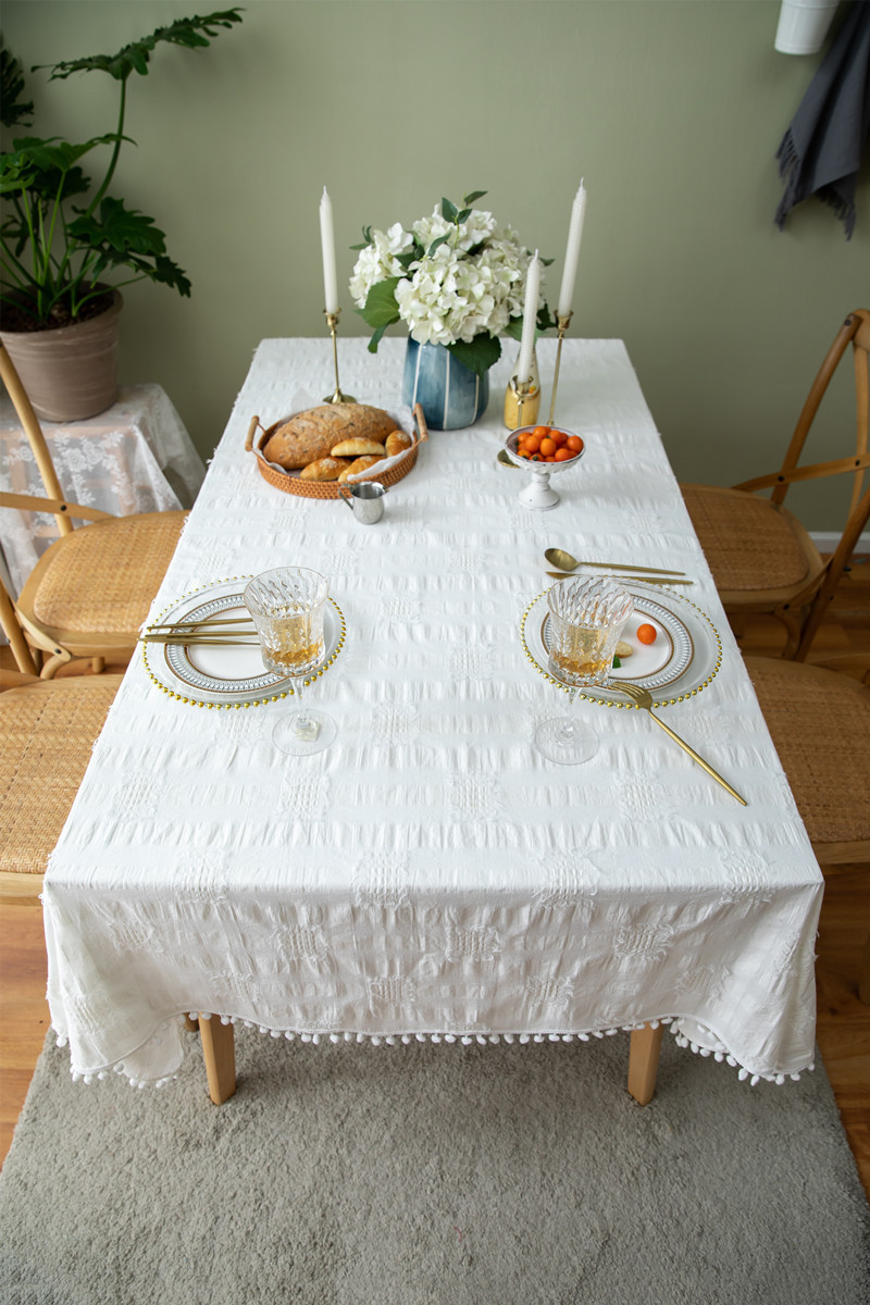 French Romantic Cotton Cut Flower White Pom-Pom Tablecloth Rectangular Coffee Dining Cloth Table Cover_voghion.com