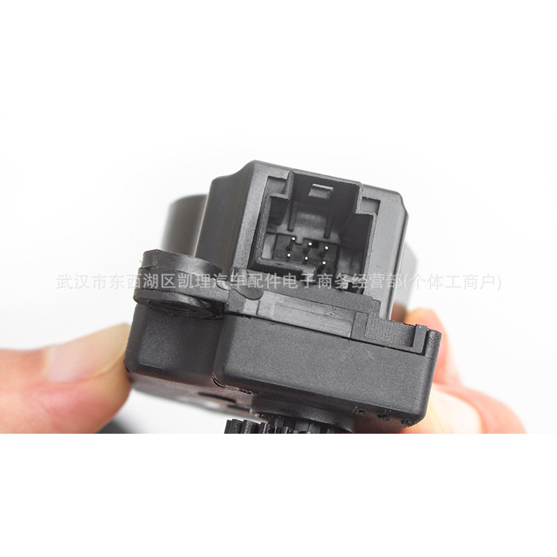 6447RZ auto parts are suitable for Peugeot Citroen Sega Triumph 307 308 air duct adjustment motor