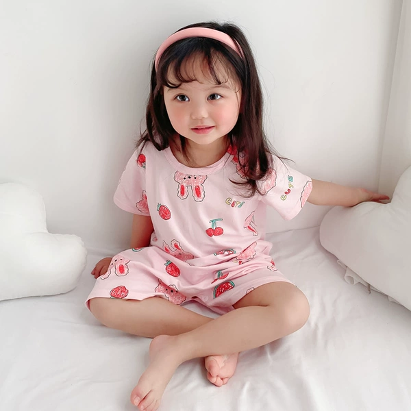 Short-sleeved pink cherry bunny-boneless model
