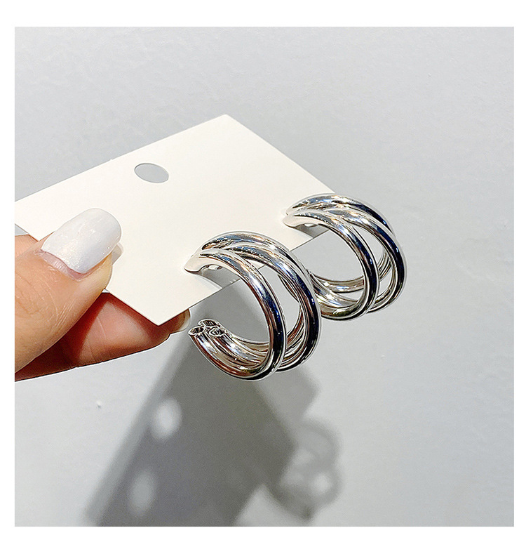 1 Pair Fashion C Shape Plating Metal Ear Studs display picture 1