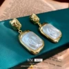 Square earrings pearl