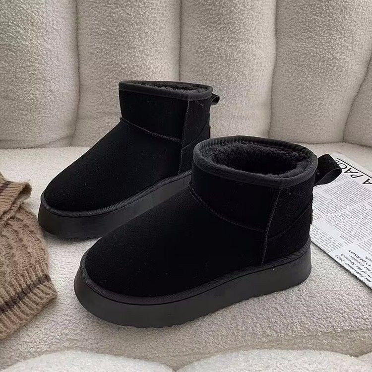 Comercio exterior botas de nieve de gran tamaño para mujeres 2024 invierno nuevo tipo de calentamiento de suela gruesa y terciopelo grueso de madres de mediana edad zapatos de algodón mujeres de moda