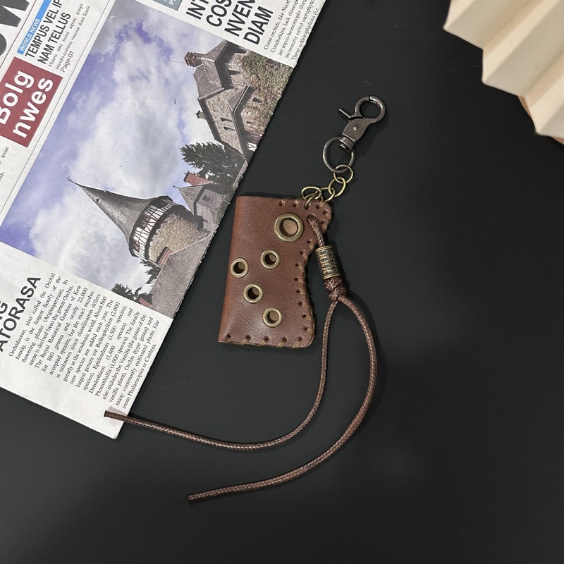 新しいクロスボーダーレトロ完成品ペンダント miu バッグペンダントアクセサリートランプ装飾キーホルダーペンダントストラップ|undefined