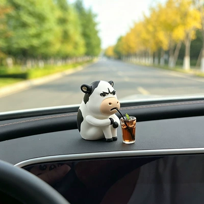 Car ornaments – cow office desk decoration
