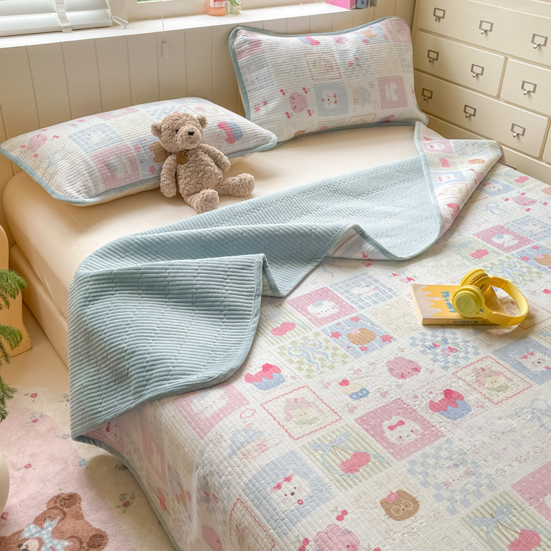 Nube de bebés cubierta de cama de terciopelo conjunto de tres piezas de otoño y invierno doble cara gruesa cuatro estaciones de algodón de algodón universal personalizado cama doble