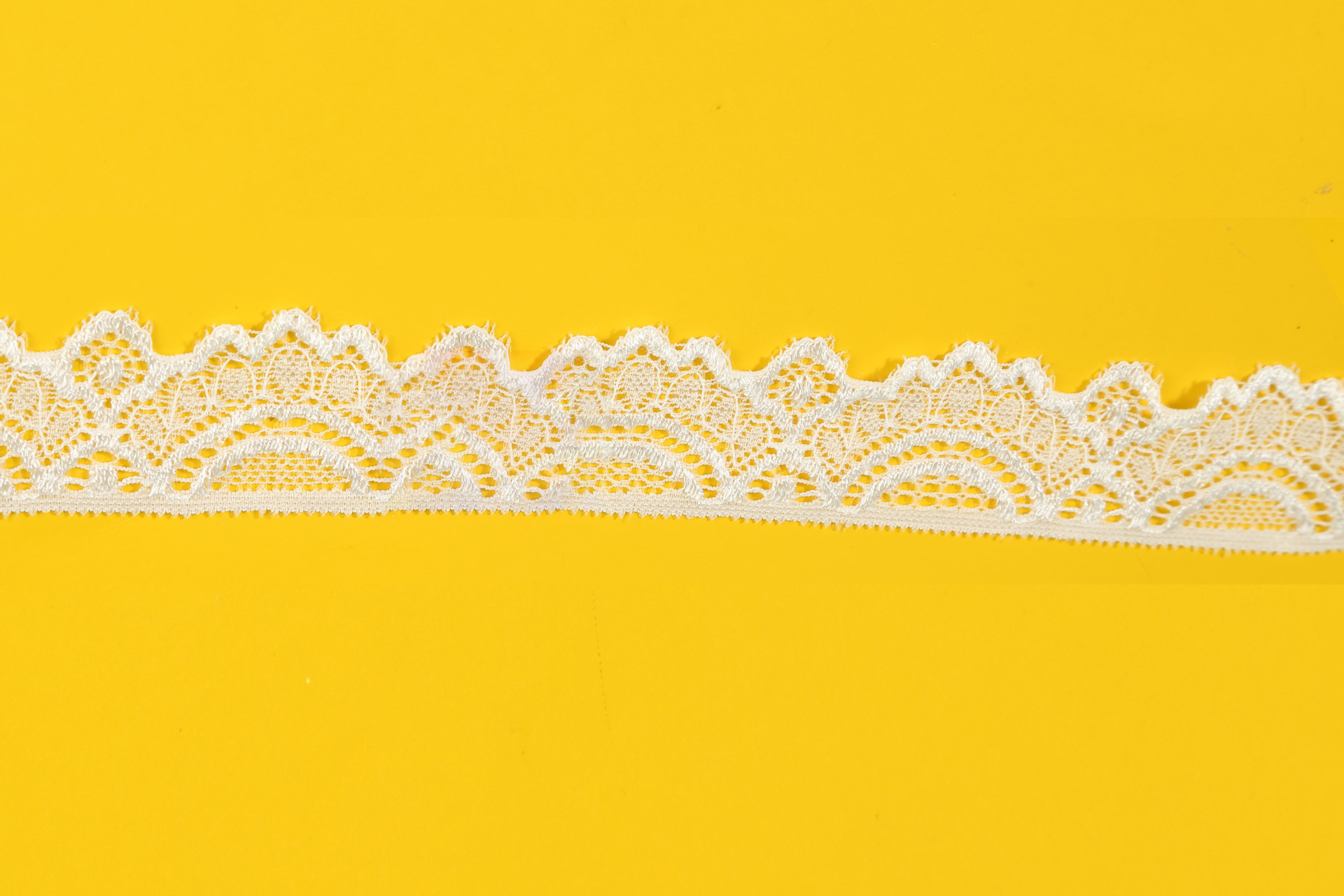 Accesorios de encaje de nylum blanco, decoración hueca de borde ancho de alta gama, cuello, falda, cortina, tela de mesa al por mayor