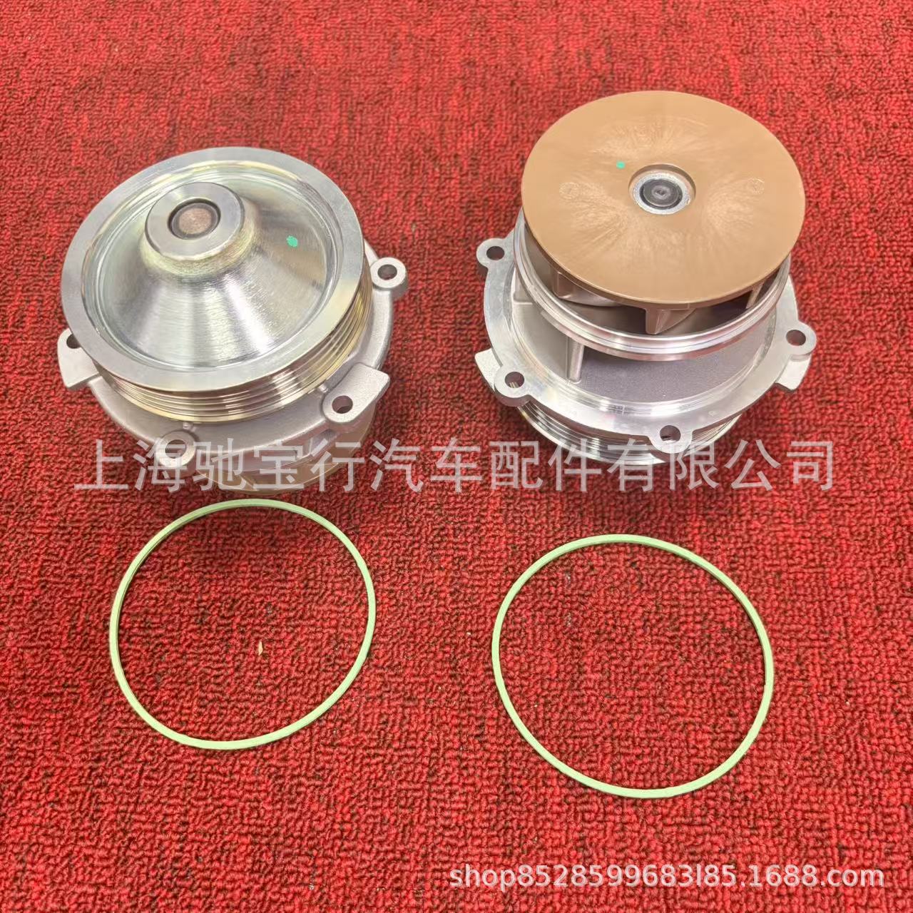 Suitable for Maserati Quattroporte GT Ferrari California engine water pump 000223400 922775