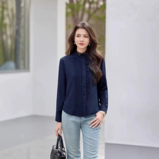 2026春季新款设计感小众木耳边领口休闲百搭韩版桑蚕丝上衣衬衫女