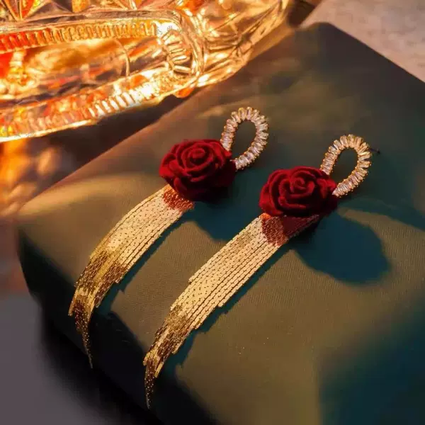 Ankola Red Rose Flower Earrings, Elegant Sparkling Diamond Earrings, High-End Long Tassel Niche Earrings