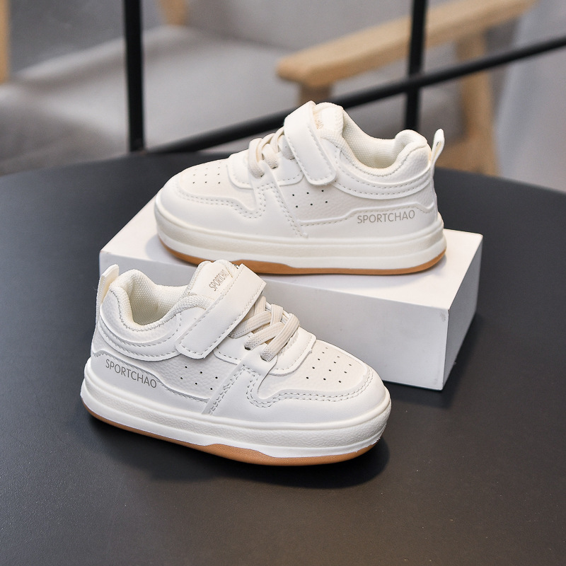 Zapatos de skate para niños, zapatos de bebés de suela suave, zapatos para bebés de otoño 2026, zapatos de altura baja para niñas, zapatos blancos coreanos para niños
