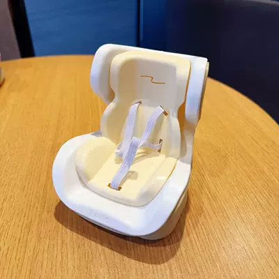 Labubu Adapts to Safety Seats, Aromatherapy Air-Conditioning Outlets, Cute Car Ornaments, Doll Accessories (Car ornaments) - milk-tea-color-seats