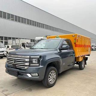 东风D97吨8吨气瓶运输车8类危险品厢式运输车优质供应