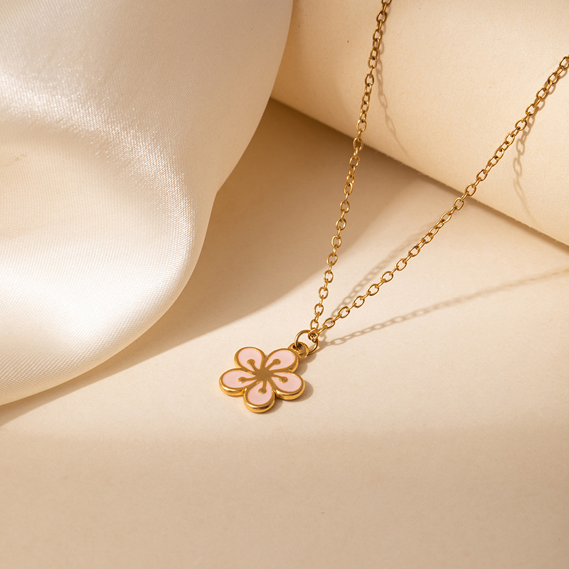 7g Weight 0.03µm Gold Plating Thickness Electroplated Gold Plating Process Golden Plated Plating Material 201 Stainless Steel Pendant Material Pendant Necklace Classification 201 Stainless Steel Chain Material cable chain Chain Type 1 Piece Quantity Holiday, Daily Occasion 201 Stainless Steel Material Flower Pattern Women's Gender Simple Style, Classic Style Style Plating Craft Elegant Titanium Steel Necklace For Women Bohemian Floral Print Colorful Drip Glaze Rose Pendant Versatile Clavicle Chain 23