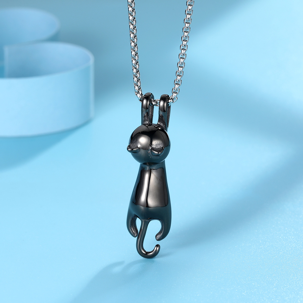 Elegant Lady Cat Titanium Steel Pendant Necklace display picture 1