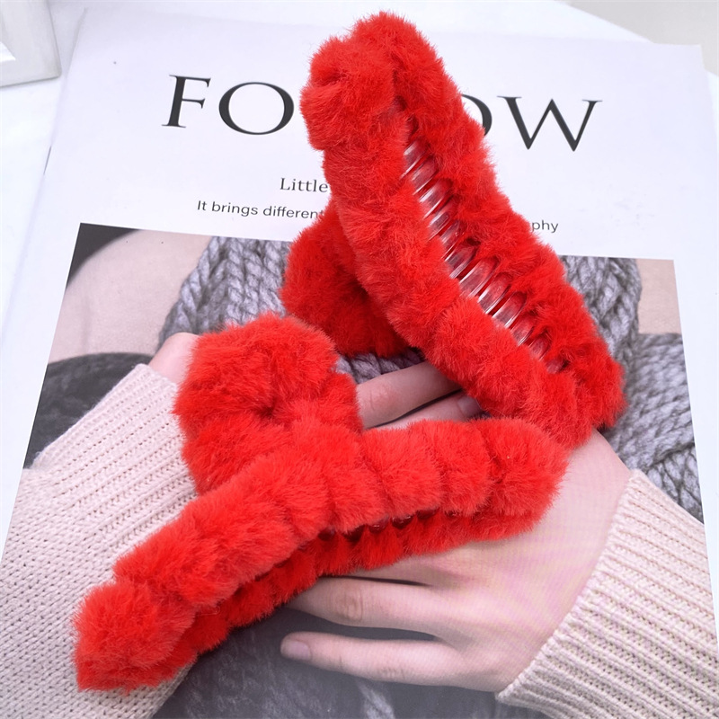 Clip de pelo de peluche cuchara trasera clip de pelo grande clip de otoño e invierno nuevo clip de pelo clip de tiburón clip tocado para las mujeres