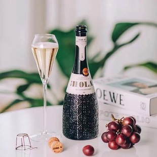 ������ԭƿ�M�ڰ���֮�����к��L���c�������ѾƆ�֧750ml