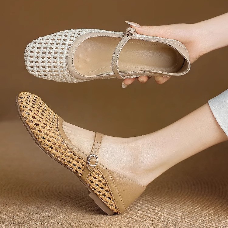 양가죽 버전 ~ 여성용 플랫 슈즈 2025 스커트가 달린 새로운 프렌치 메리 제인 슈즈 부드러운 밑창 중공 구멍 신발