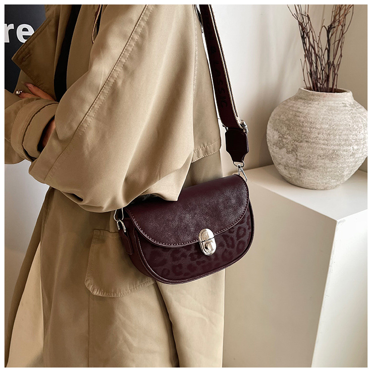 Niche Premium Feeling Crossbody Leopard Satteltasche Damen Neue Retro Mode Schultertasche_voghion.com