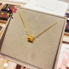 沙金龍鱗小蛮腰ペンダント女性シンプル高級ネックレス金店の同じタイプの輝く金蜂の巣小蛮腰