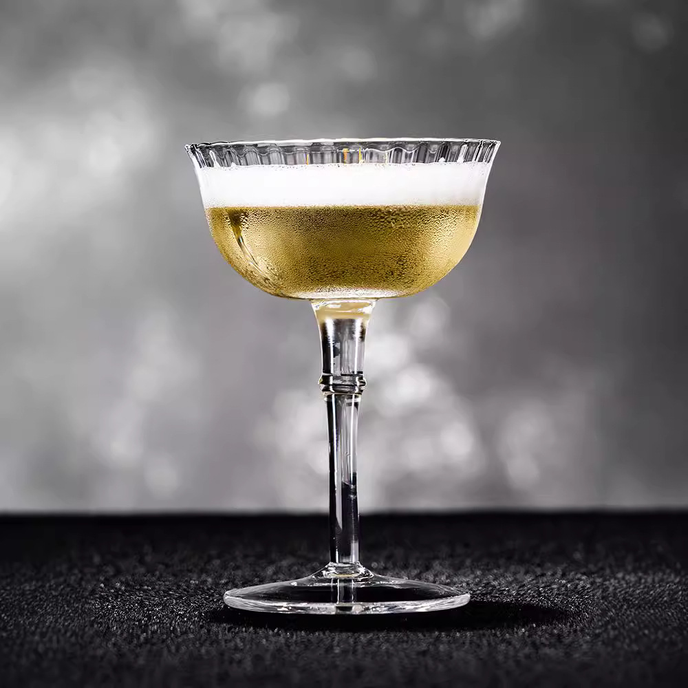 El mundo está borracho sin plomo cristal tallado a mano 150ml taza de cóctel de boca ancha taza de martini seca taza de champán